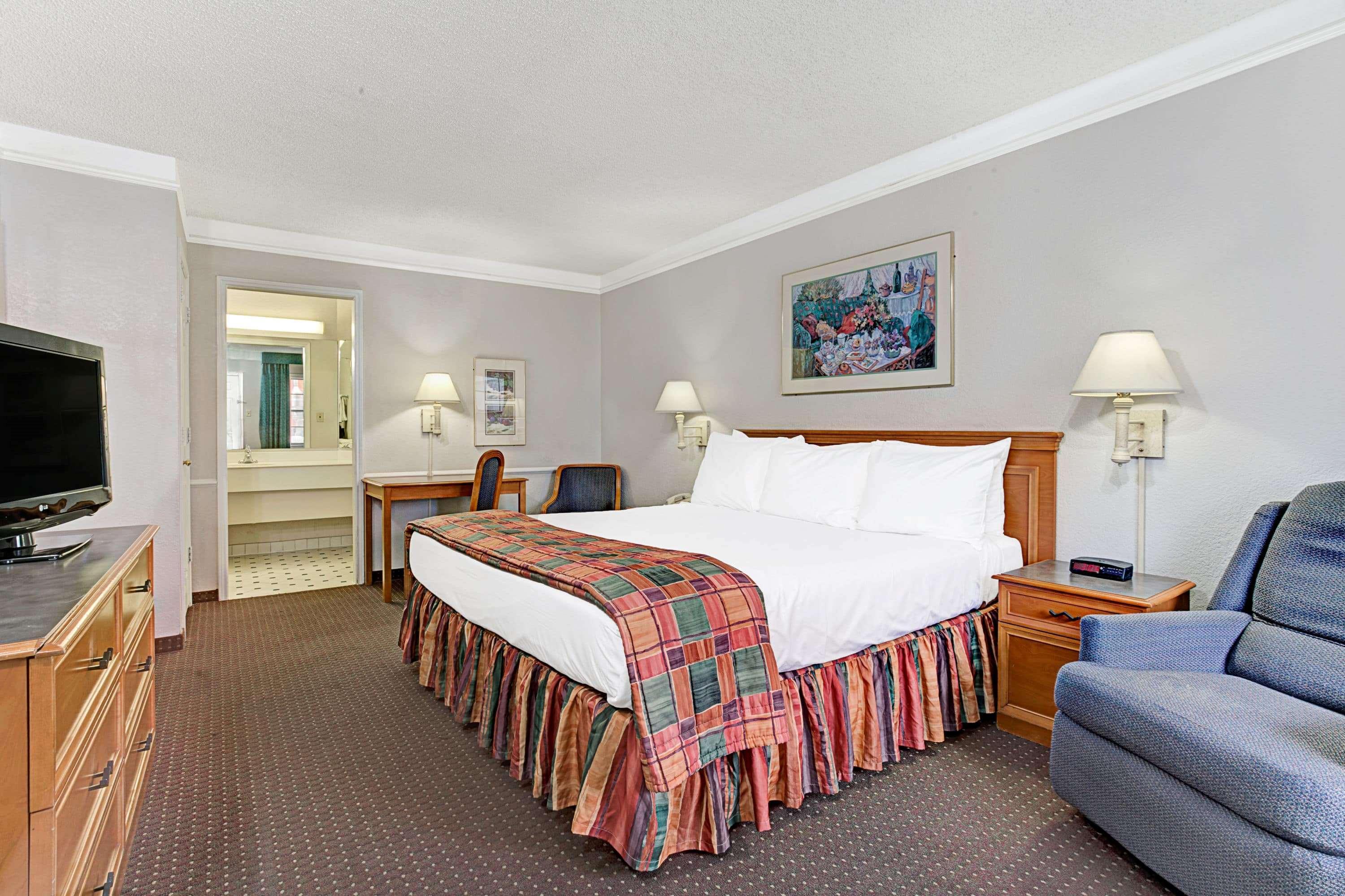 Days Inn By Wyndham Tucson City Center Bagian luar foto