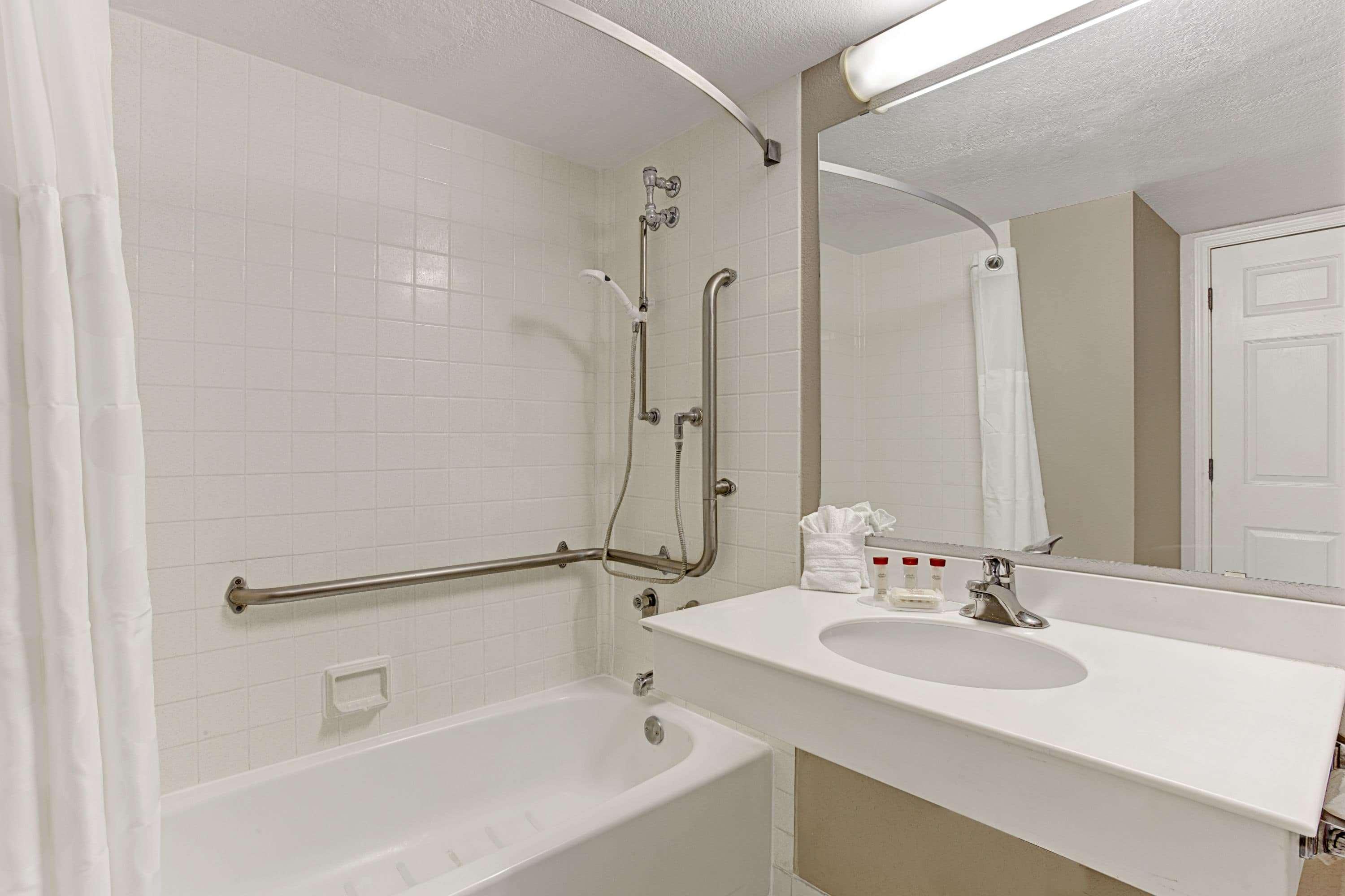 Days Inn By Wyndham Tucson City Center Bagian luar foto